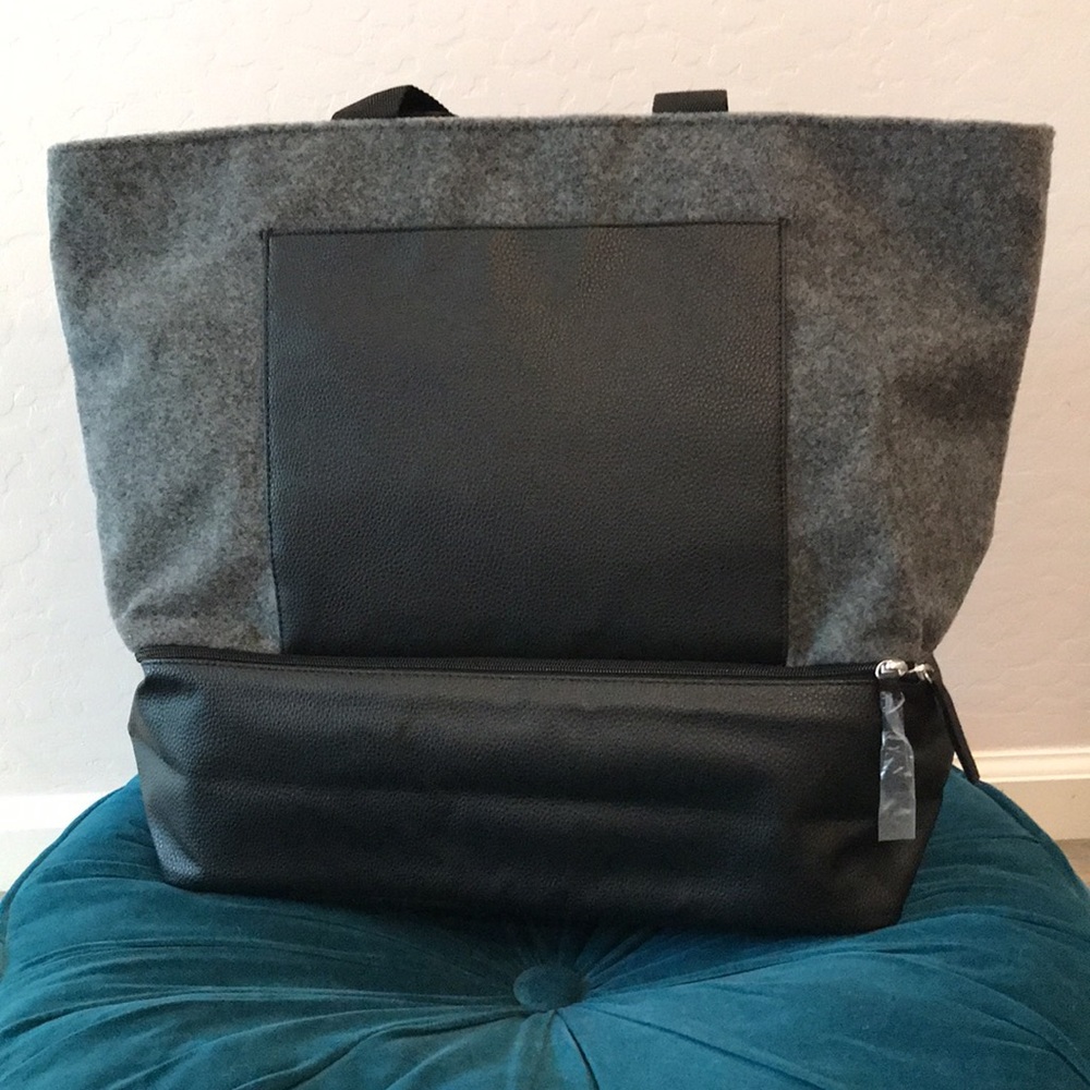 NWT Weekender bag with separate shoe compartment